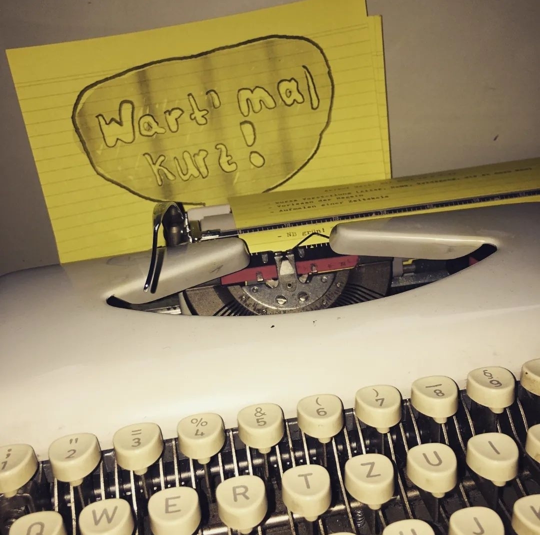 Pure Note, Female Fall Vol2 | 02. November 2023 - 20:00 Uhr: Literatur/Diskussion: „Wart Mal kurz“ mit Sylvia Brazik & Henning Konnetzke