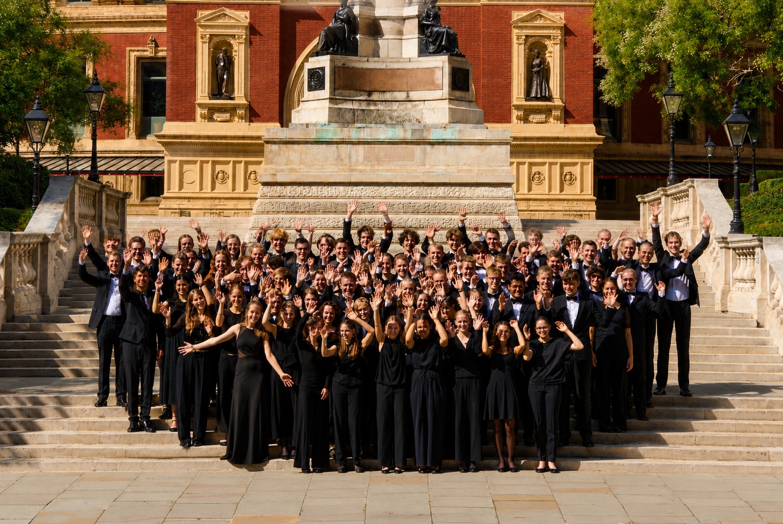 Gruppenfoto der Jungen Bläserphilharmonie NRW