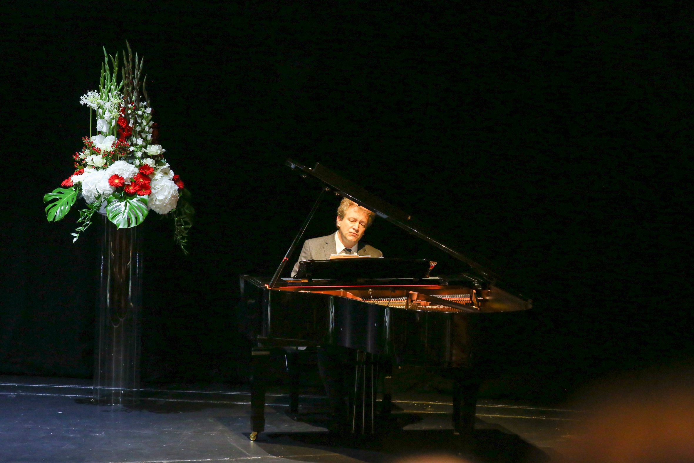 Pianist Tobias Koch im Rahmen der Preisverleihung,©Laneshauptstadt Düsseldorf/Melanie Zanin