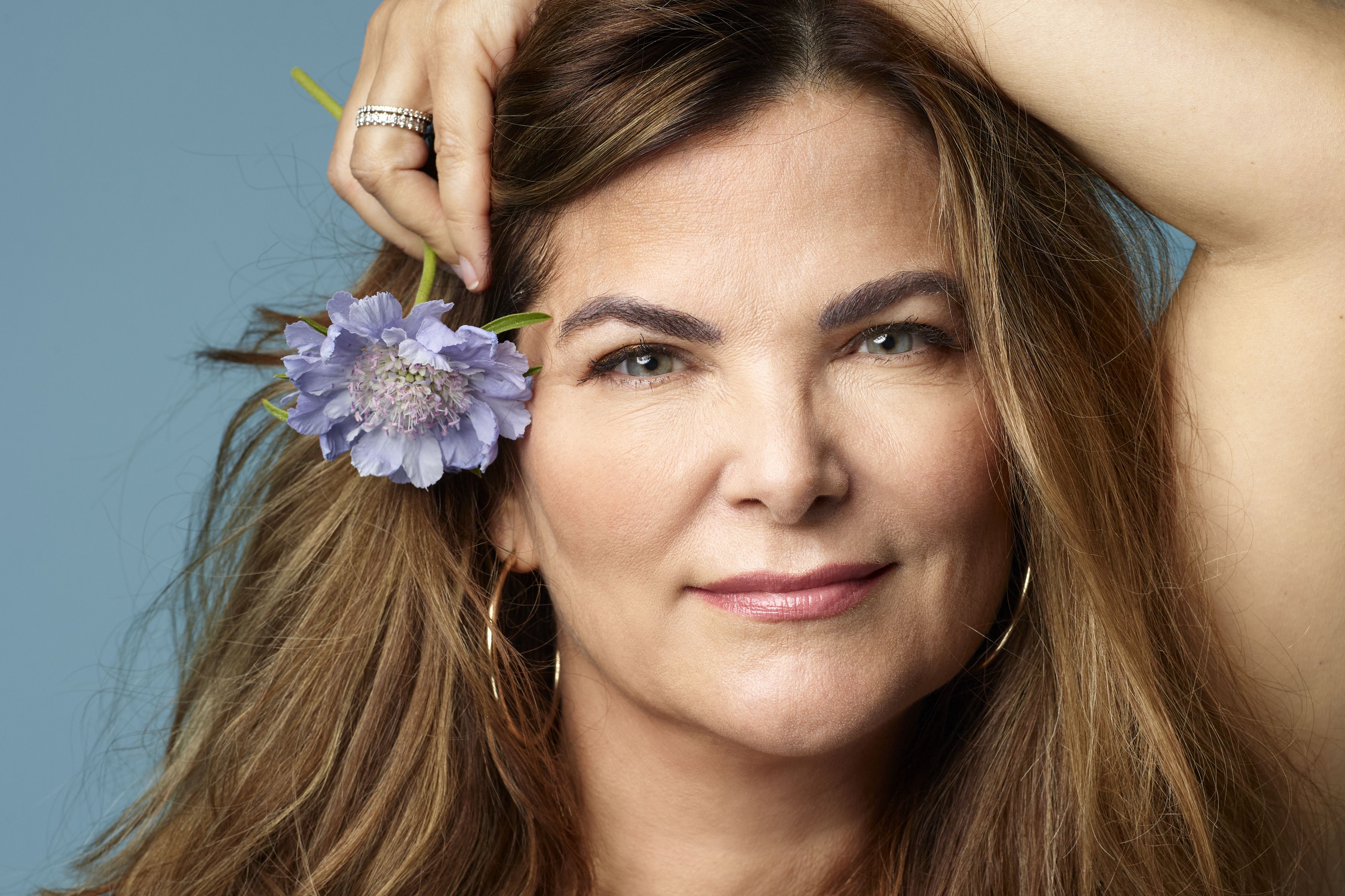 Porträt von Dr. Sheila de Liz, angekündigte Speakerin bei The Art of Beauty & Health 2026 in Düsseldorf.