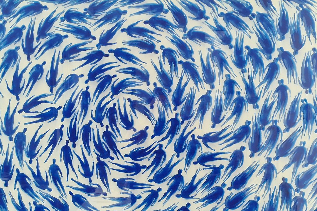 Stefan Pietryga, „passage“: Jede Figur ist individuell gemalt, ist in Bewegung, einem Schrittmotiv und einer leichten Drehung im Raum festgehalten.  / Foto: Galerie Bengelsträter