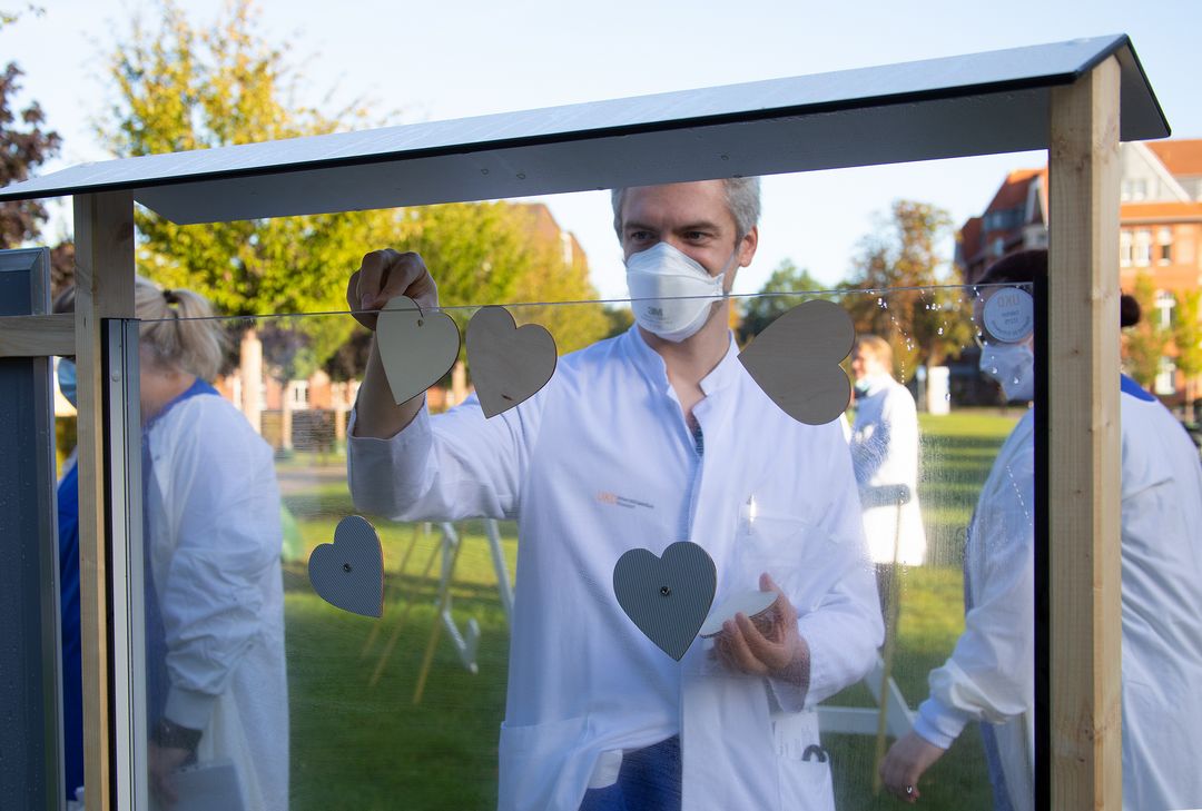Anlässlich des Weltherztages sammeln die UKD-Kardiologen Herzenswünsche der UKD-Mitarbeiter:innen / Foto © UKD