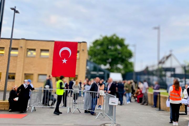 Die türkischen Wähler in Düsseldorf stehen vor einer entscheidenden Wahl / Foto: Türkisches Konsulat in Düsseldorf © Iman Uysal