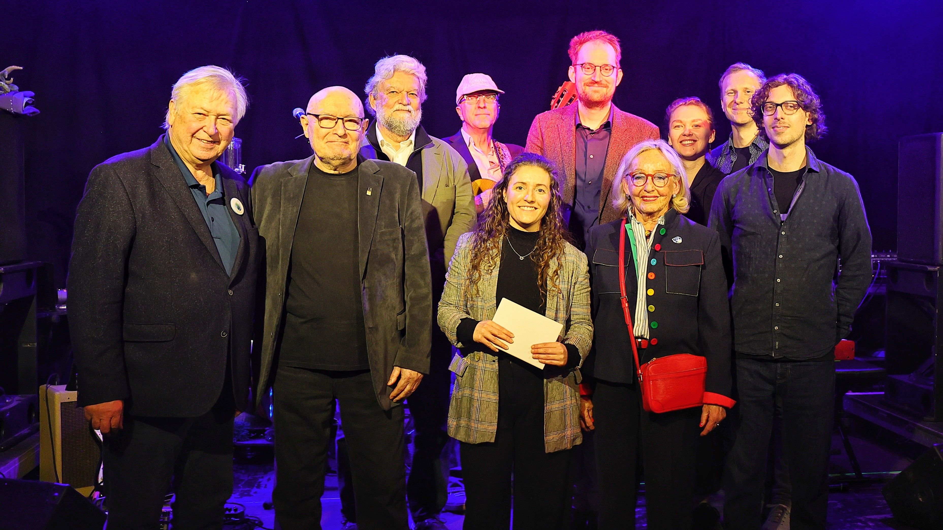Mehrere Beteiligte auf der Bühne beim Weltwassertag im GRAF in Düsseldorf