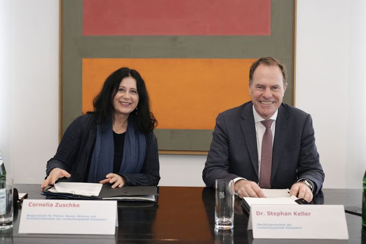 Setzen neue Impulse gegen die Stagnation beim Wohnungsbau: Oberbürgermeister Dr. Stephan Keller und Beigeordnete Cornelia Zuschke © Landeshauptstadt Düsseldorf, Ingo Lammert 