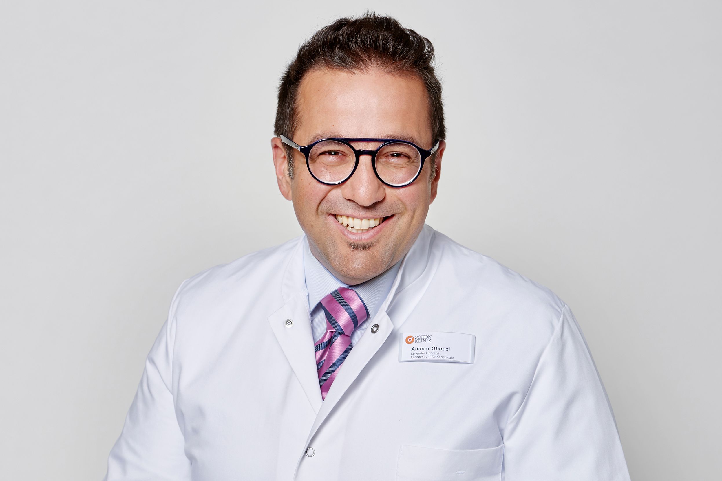 Studienarzt Ammar Ghouzi, Ärztlicher Leiter der Interdisziplinären Notaufnahme an der Schön Klinik Düsseldorf / Foto @ schoenklinik