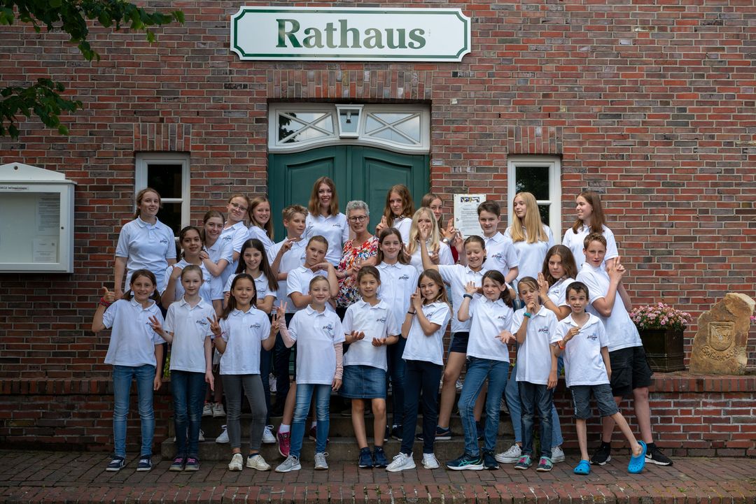 Foto (Privat): Spaß an der Freude und am Gesang stehen bei den Konzertreisen des Wittlaer Chors im Vordergrund. Leiterin Petra Verhoeven hat den Chor vor vielen Jahren gegründet.