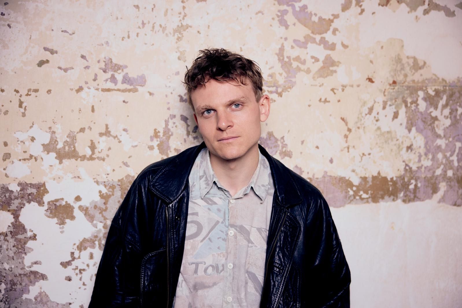 Schauspieler Johannes Hegemann wirkt im Jubiläumskonzert ‚MEIN NAME IST MENSCH‘ am 4. Oktober mit. / Foto: Sasha Ilushina
