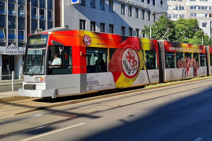 Die DEG-Bahn der Rheinbahn, / Foto © Jo Geschke