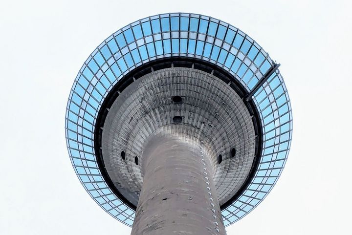 Rheinturm, Düsseldorf / Foto (c) Alexandra Scholz-Marcovich