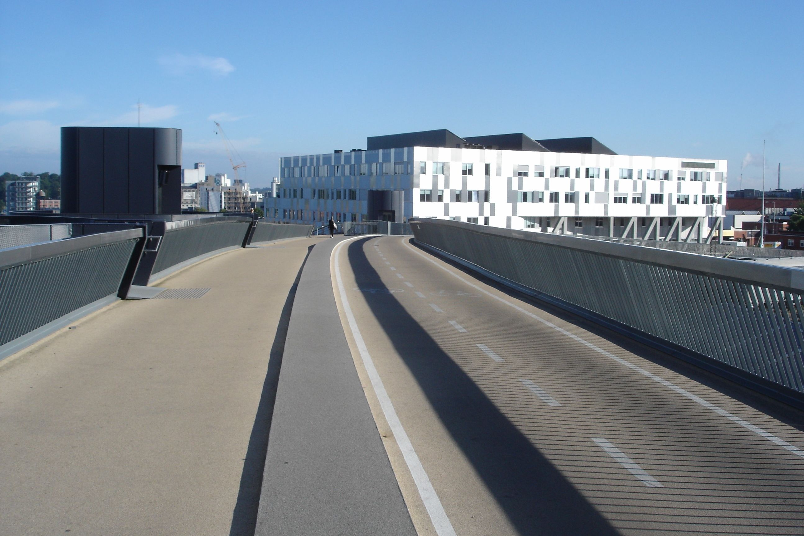 Fußgänger- und Fahrradbrücke in Odense, © Martin Huth Creative Commons CC0