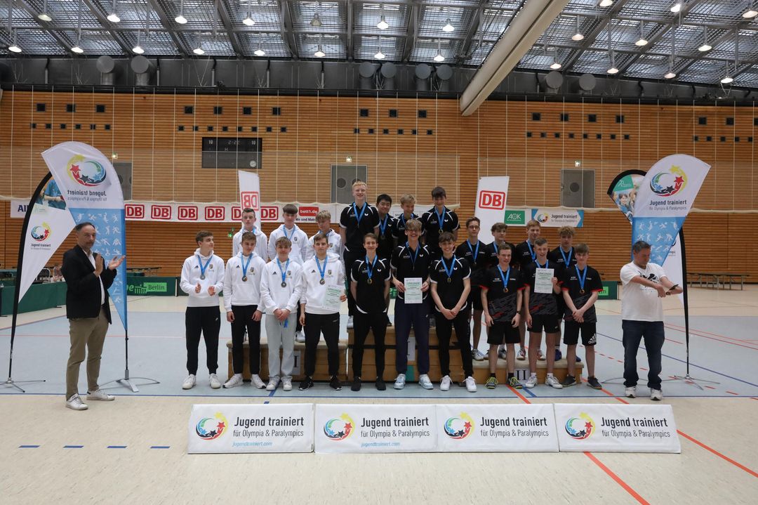 Lessing-Gymnasium und Lessing-Berufskolleg ist Deutscher Meister im Tischtennis / Foto: Deutscher Meister © Lessing-Gymnasium