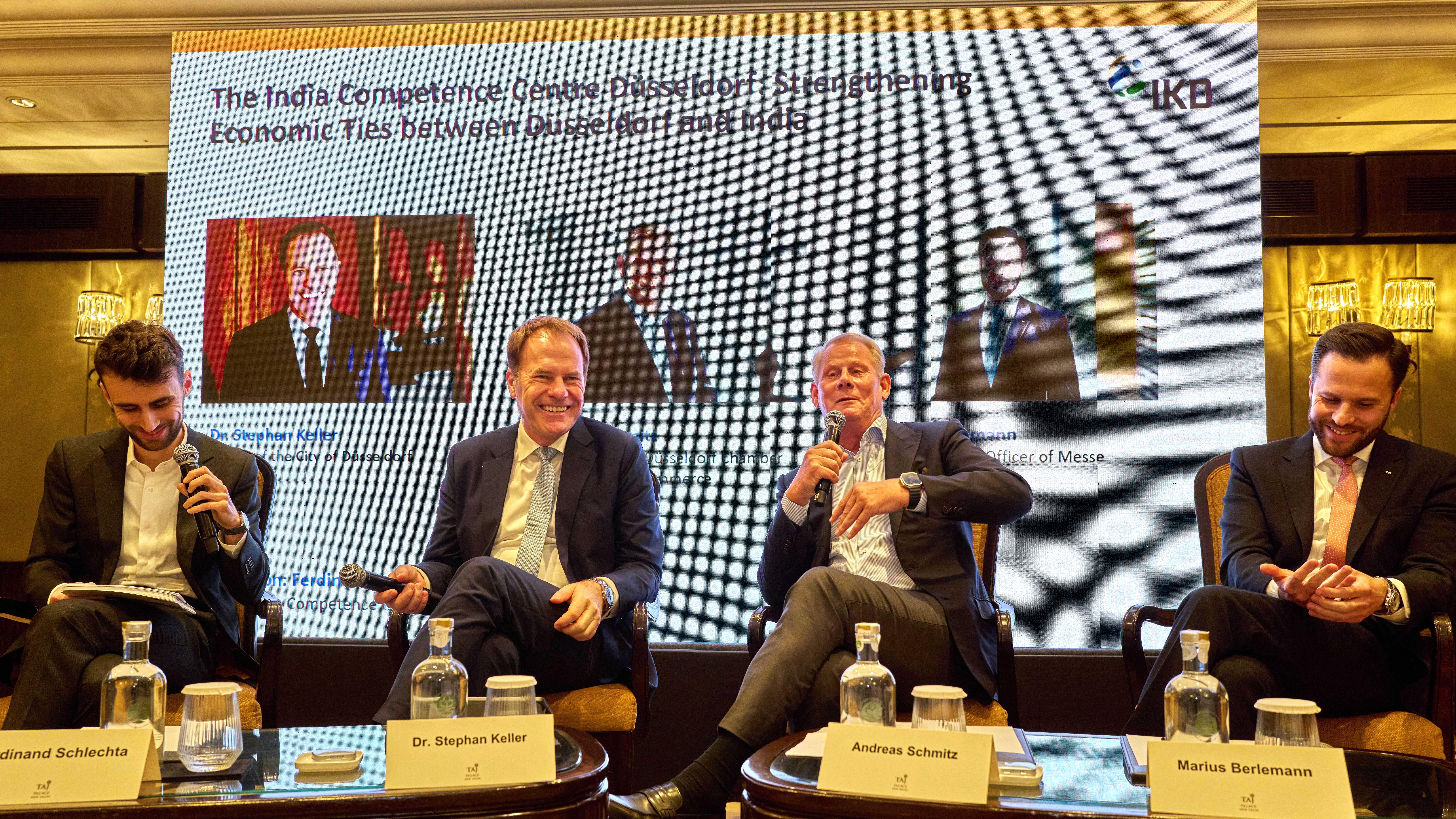 IKD-Netzwerkabend in Neu-Delhi: Düsseldorf knüpft Kontakte vor Ort Panel beim Netzwerkabend des Indien-Kompetenzzentrums Düsseldorf in Neu-Delhi.