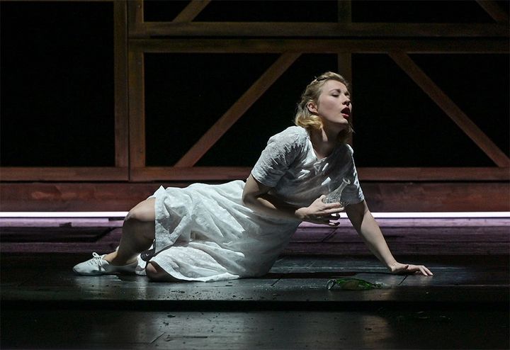 Lavinia Dames (Julia) /Foto © Hans Jörg Michel