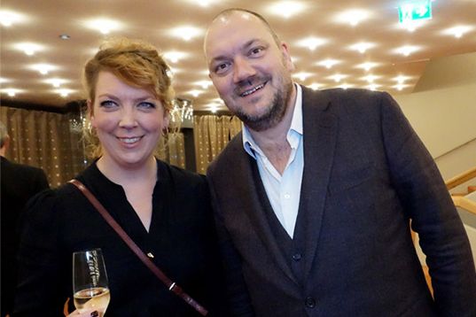 Lisa Beckmann, Ehemann Charly Hübner, Foyer Schauspielhaus 