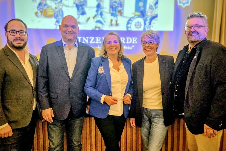 Kommandeur Sascha Adrian, Geschäftsführer Andreas Ziegler, Präsidentin Ute Heierz-Krings, Schatzmeisterin Barbara Morschhoven und Vizepräsident Frank Minutillo, v.l.n.r. / Foto: HPS