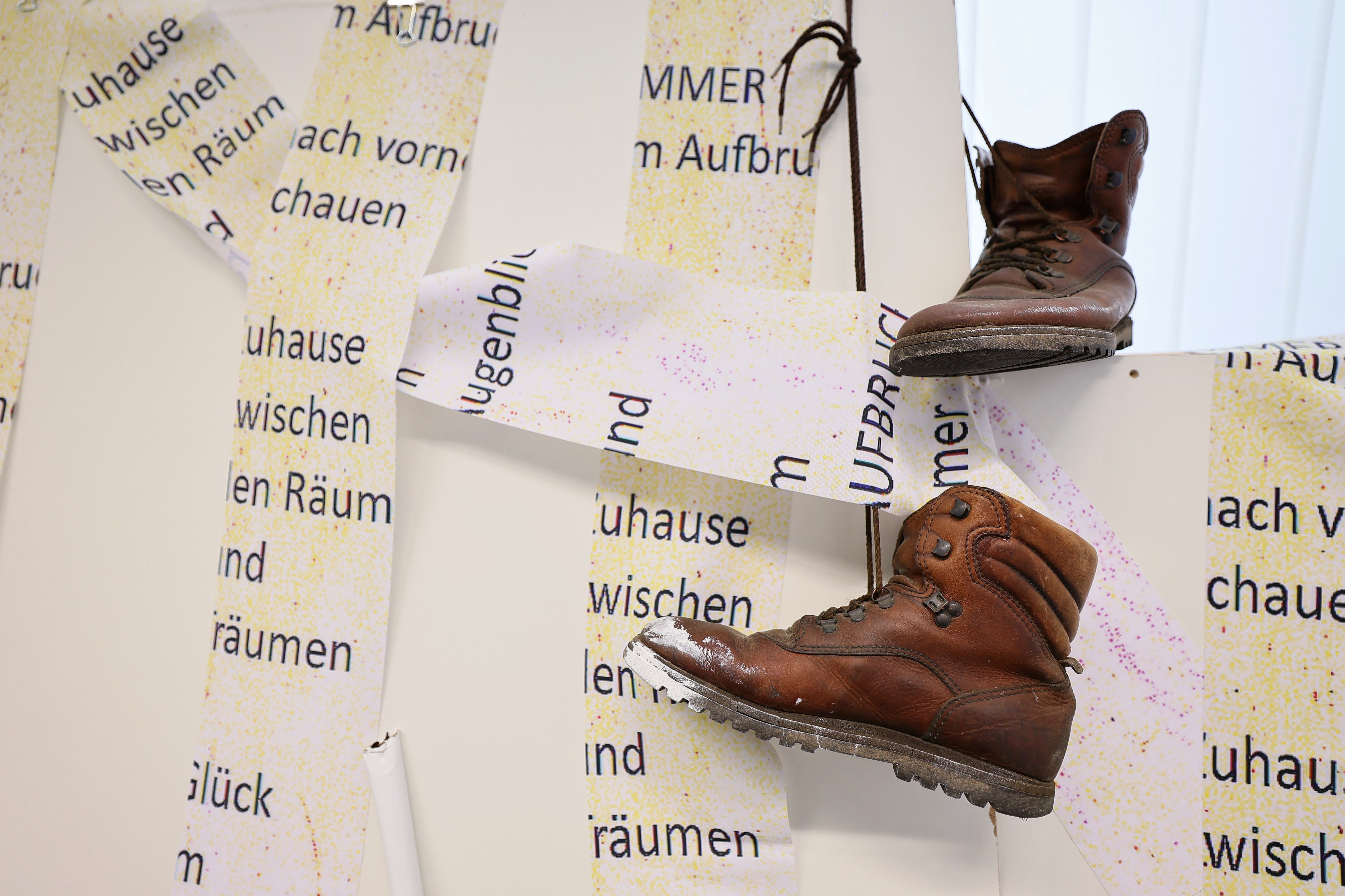 Ausstellung „KÜNSTLERINNEN! JETZT!“ in Düsseldorf-Heerdt. / Foto: Klaus von Jackelmann