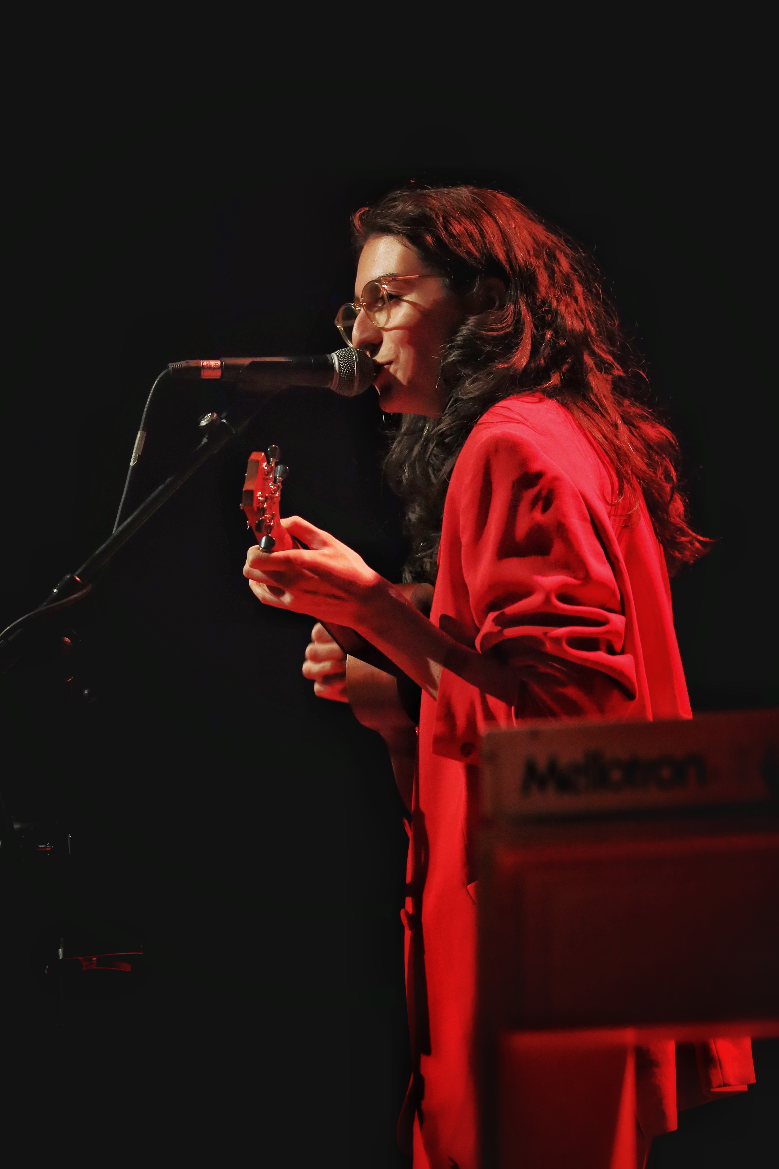 Mina Richmann - Vorgruppe von Alice Merton, New Fall Festival 2022, Tonhalle Düsseldorf / © Fotograf: Klaus von Jackelmann