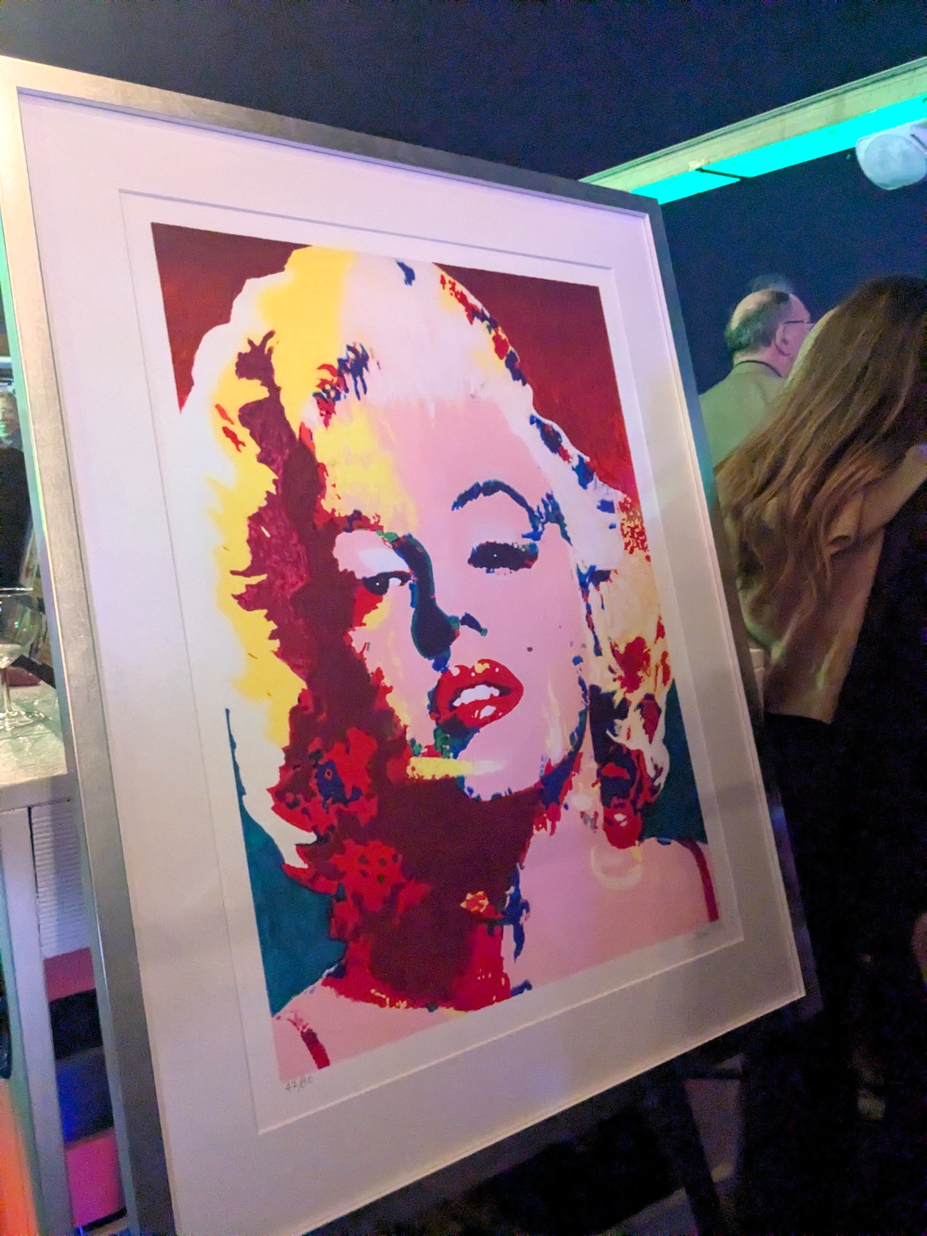 Gerahmte farbige Marilyn-Monroe-Grafik von James Francis Gill an Bord der MS Allegra in Düsseldorf